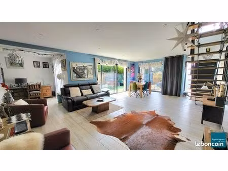 maison 6 pièces 146 m²
