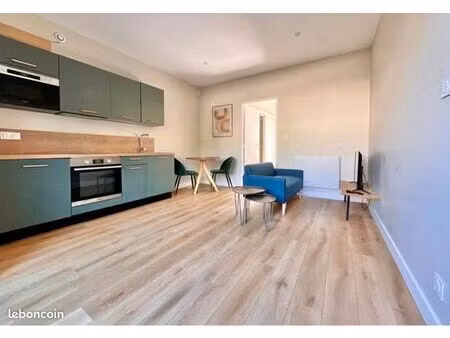 t2 entièrement rénové - rue de paris - gond-pontouvre