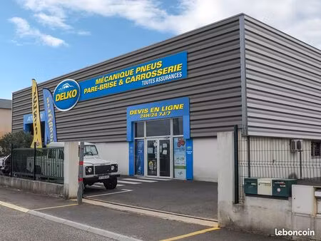 garage automobile  garage 380 m² aurillac