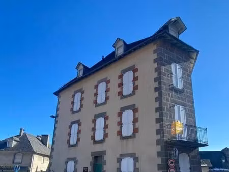 immeuble 300 m² polminhac