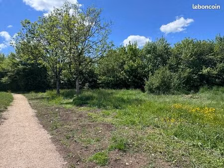 terrain 626 m² aurillac