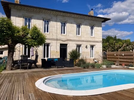 maison de luxe à vendre à saucats