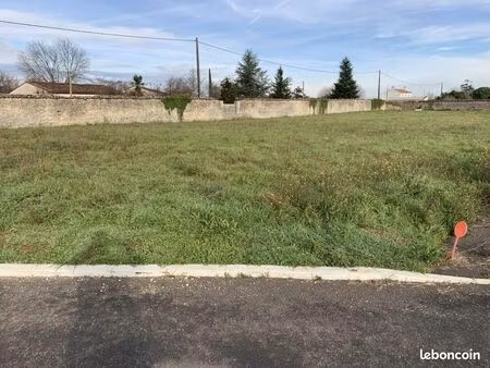 terrain 442 m² cognac
