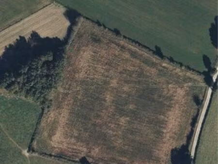 terrain agricole avec projet agri  voltaïque