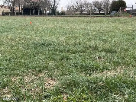 terrain 777 m² fontclaireau