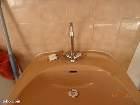 studettes louées en vide