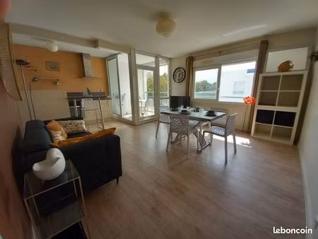 t3 bail étudiant quartier médiathèque