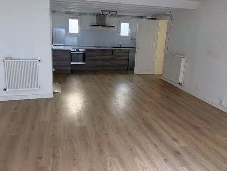 appartement t2 centre ville avec cour