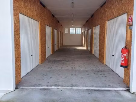 garde-meuble  garage  box