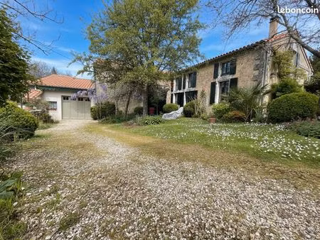 maison 3 pièces 135 m²