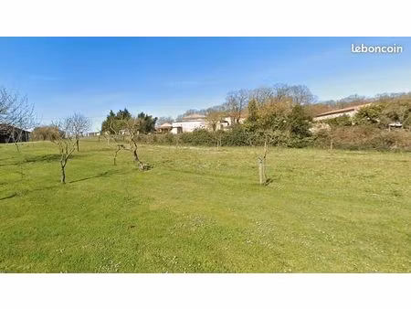 terrain 500 m² le gua