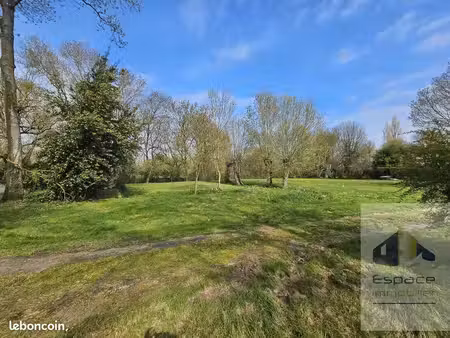 terrain 1110 m² saint-christophe