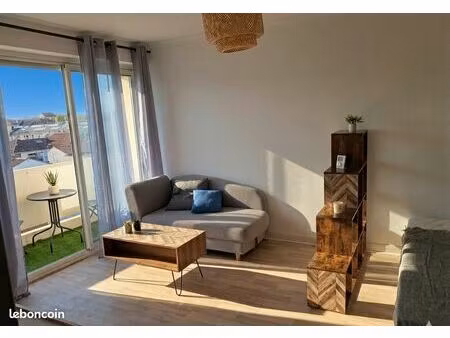 joli t1 meublé de 27m2 avec balcon