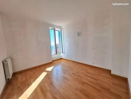 appartement 3 pièces 45 m²