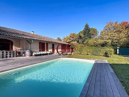 maison de luxe à vendre à camblanes-et-meynac