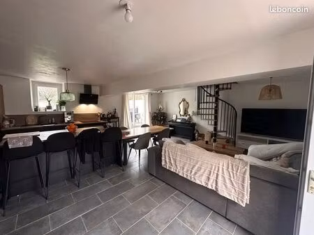 maison rénovée avec jardin