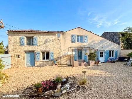 propriété 4 pièces 114 m²