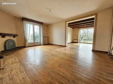 maison 6 pièces 140 m²
