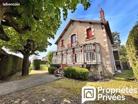 maison 7 pièces 185 m²