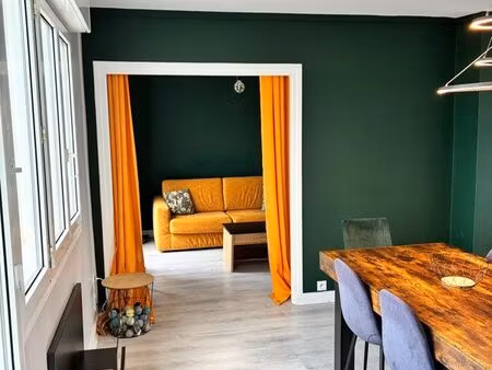 appartement 2 ou 3 chambres 66 m² lumineux – balcon – parking – centre ville - la rochelle