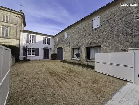 propriété 5 pièces 109 m²