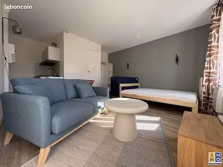 studio 1 pièce 23 m²