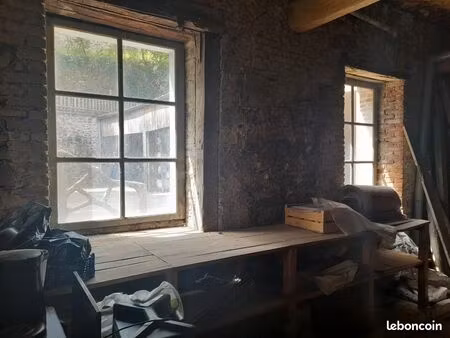 surface à aménager totalement 70 m2■magnifique emplacement  entre la cathédrale et l'inter