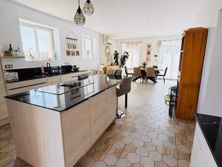 maison entièrement rénovée