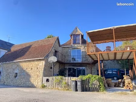 loft/atelier/surface 10 pièces 217 m²
