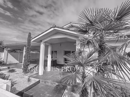 maison de luxe à vendre à le verdon-sur-mer