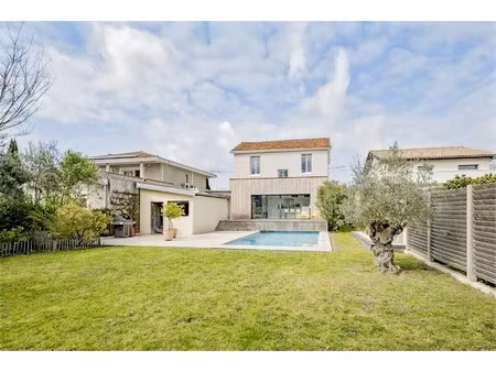 maison de luxe à vendre à bordeaux