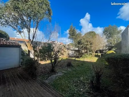 propriété 10 pièces 236 m²