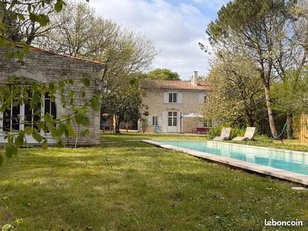 belle maison de campagne proche la rochelle