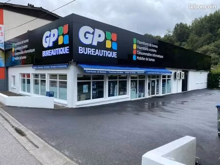 à louer – local commercial spacieux & moderne