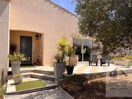 villa 4 pièces 141 m²