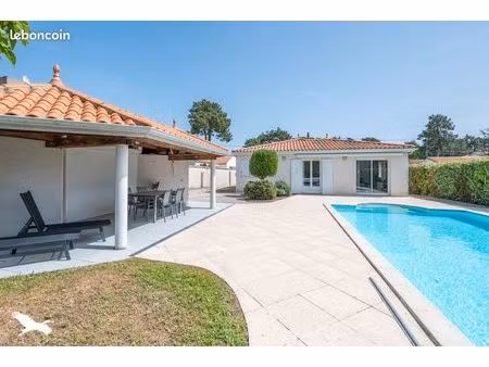villa 5 pièces 120 m²