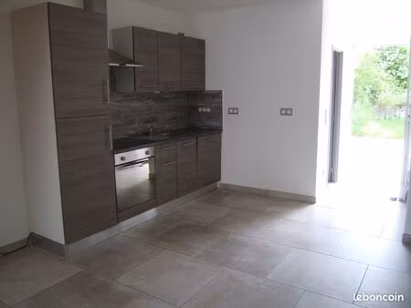 à louer maison de ville