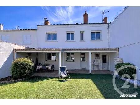 maison 6 pièces 104 m²