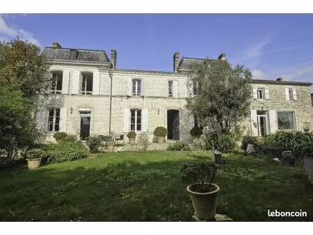 appartement 15 pièces 291 m²