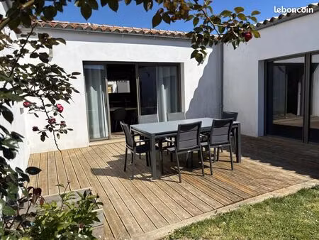 maison 8 pièces 160 m²