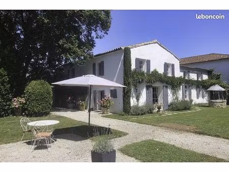 appartement 6 pièces 204 m²