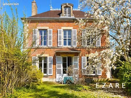 propriété 6 pièces 200 m²