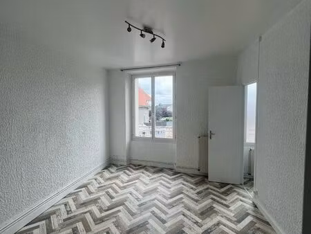 apparemment à louer centre ville gueret