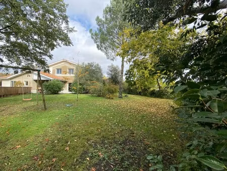 maison de luxe à vendre dans le quartier bourranville-le jard