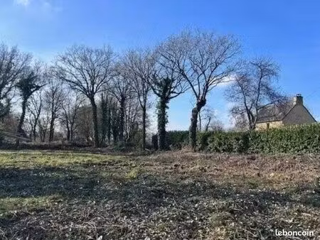 terrain 590 m² evran