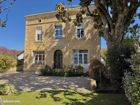 maison 7 pièces 201 m²