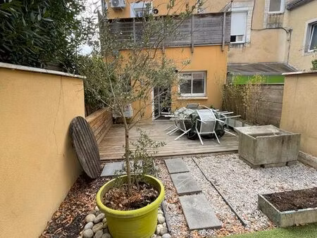 charmante maison de ville rénovée avec jardin et terrasse - au calme - quartier clos chass