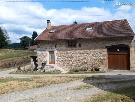 belle maison en pierre au calme