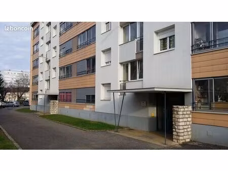 4553 - t3 rdc 29 bd des martyrs de la résistance