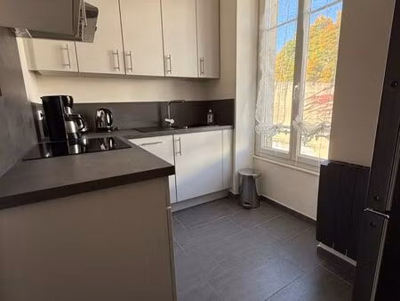 t2-t3 rénové meublé au calme